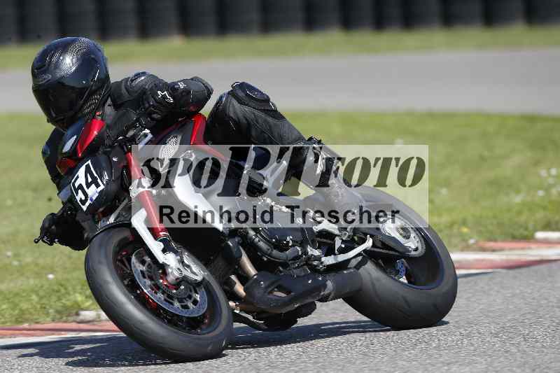 /44 09.08.2025 Plüss Moto Sport ADR/Einsteiger/54